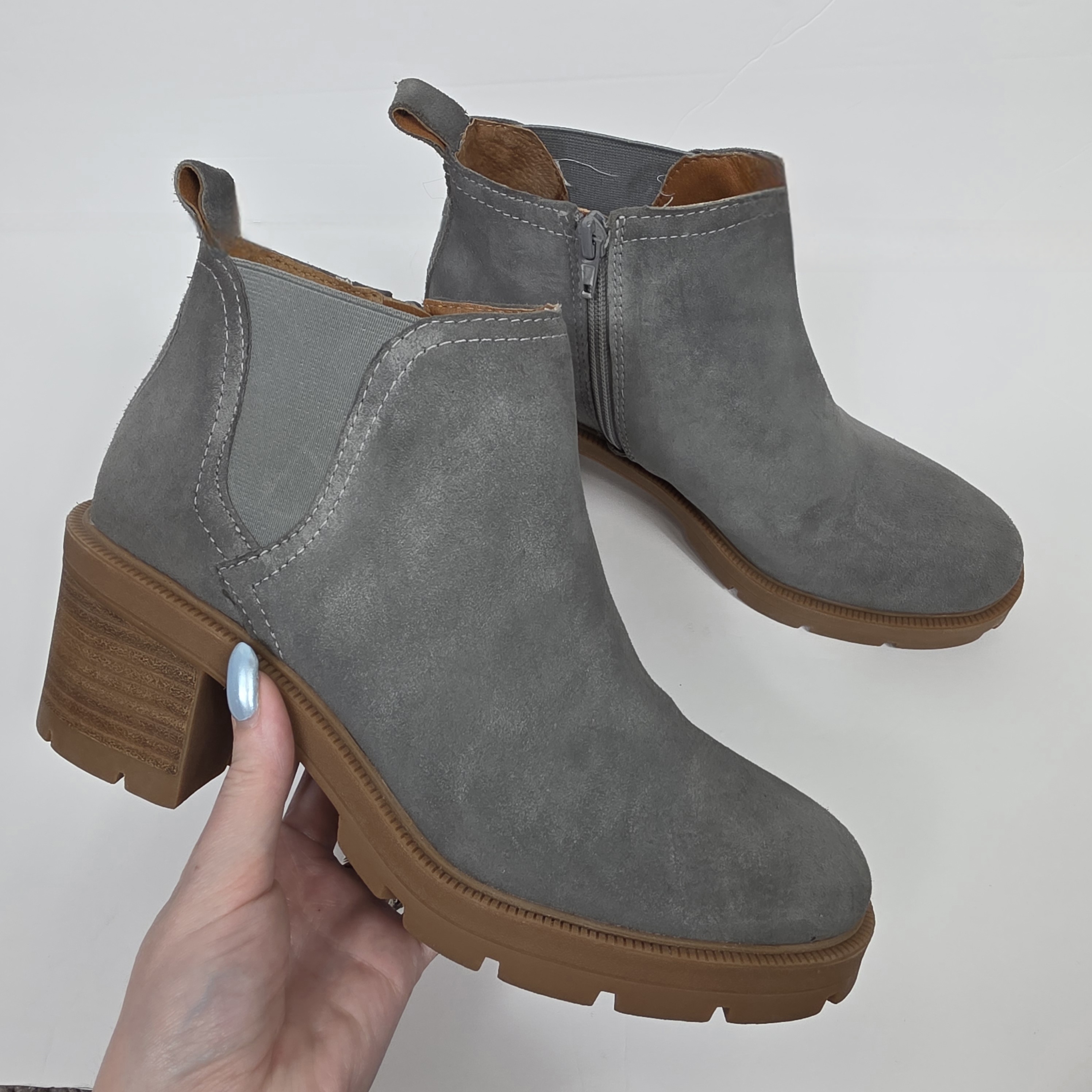 Lucky Brand Light Grey Sumah Platform Booties 7.5